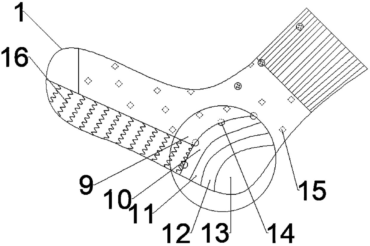 Antibacterial and moisture-retention socks capable of preventing cracking