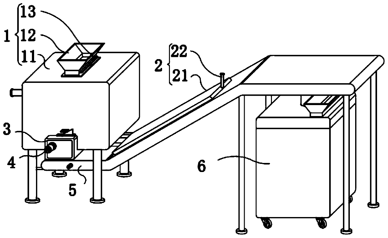 Crushing, cooking and fermenting integrated device for soy sauce processing and production