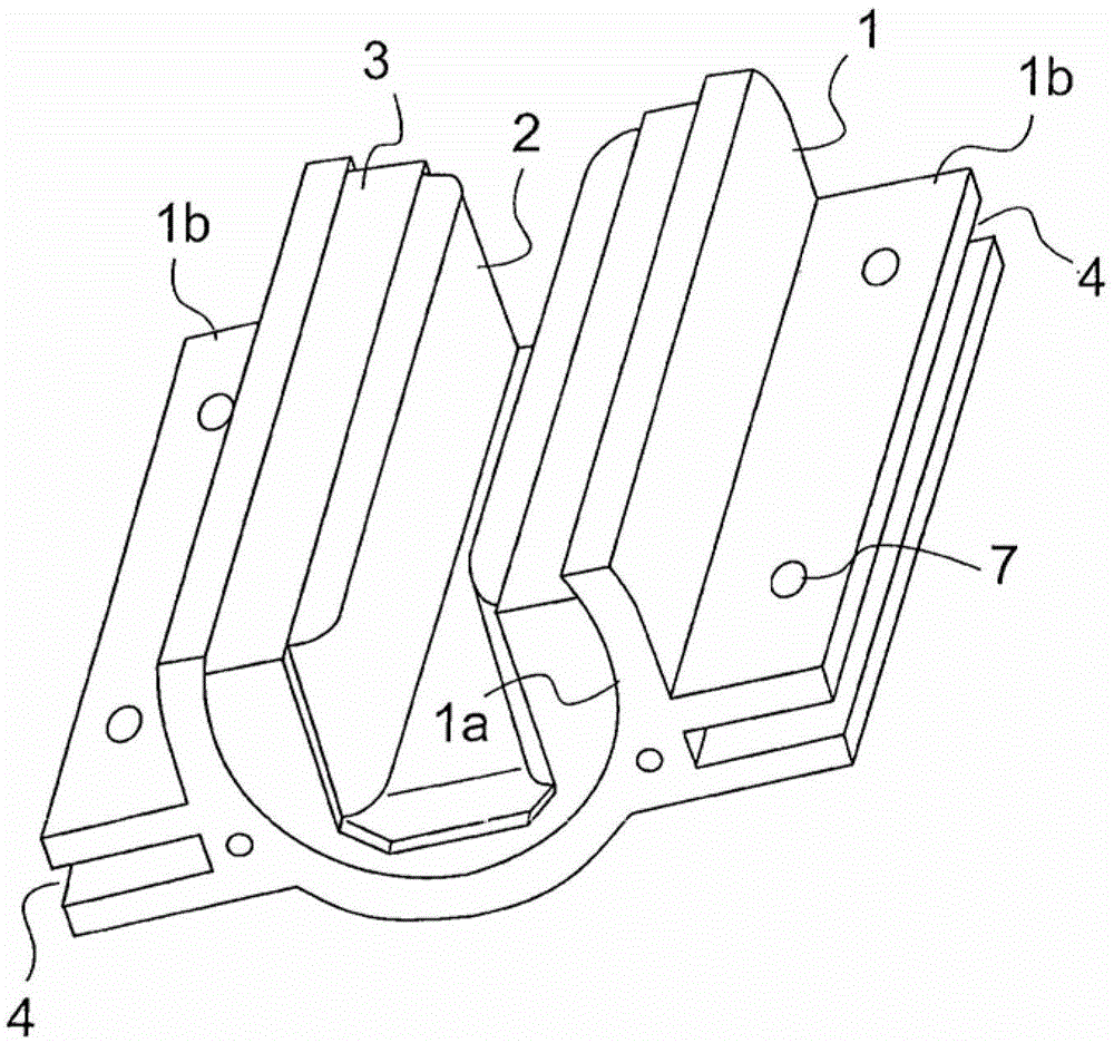 Sliding guide shoe and elevator provided with sliding guide shoe