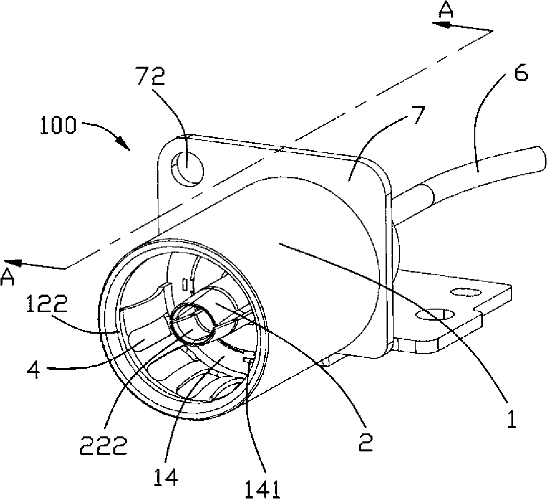 Radio frequency connector and assembly method thereof