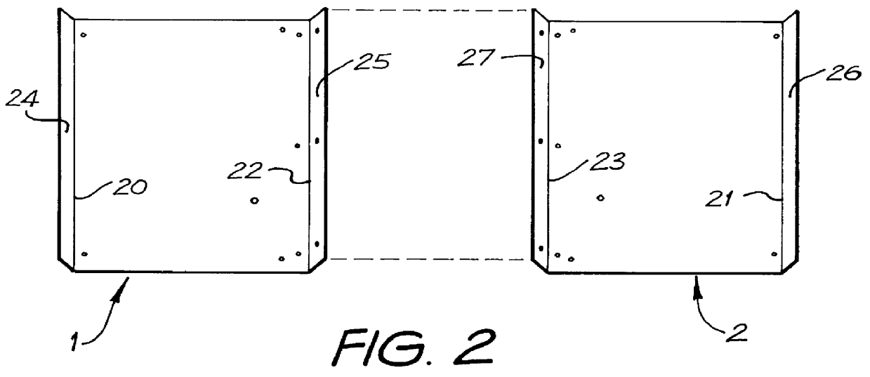 Lamp reflector with adjustable curvature