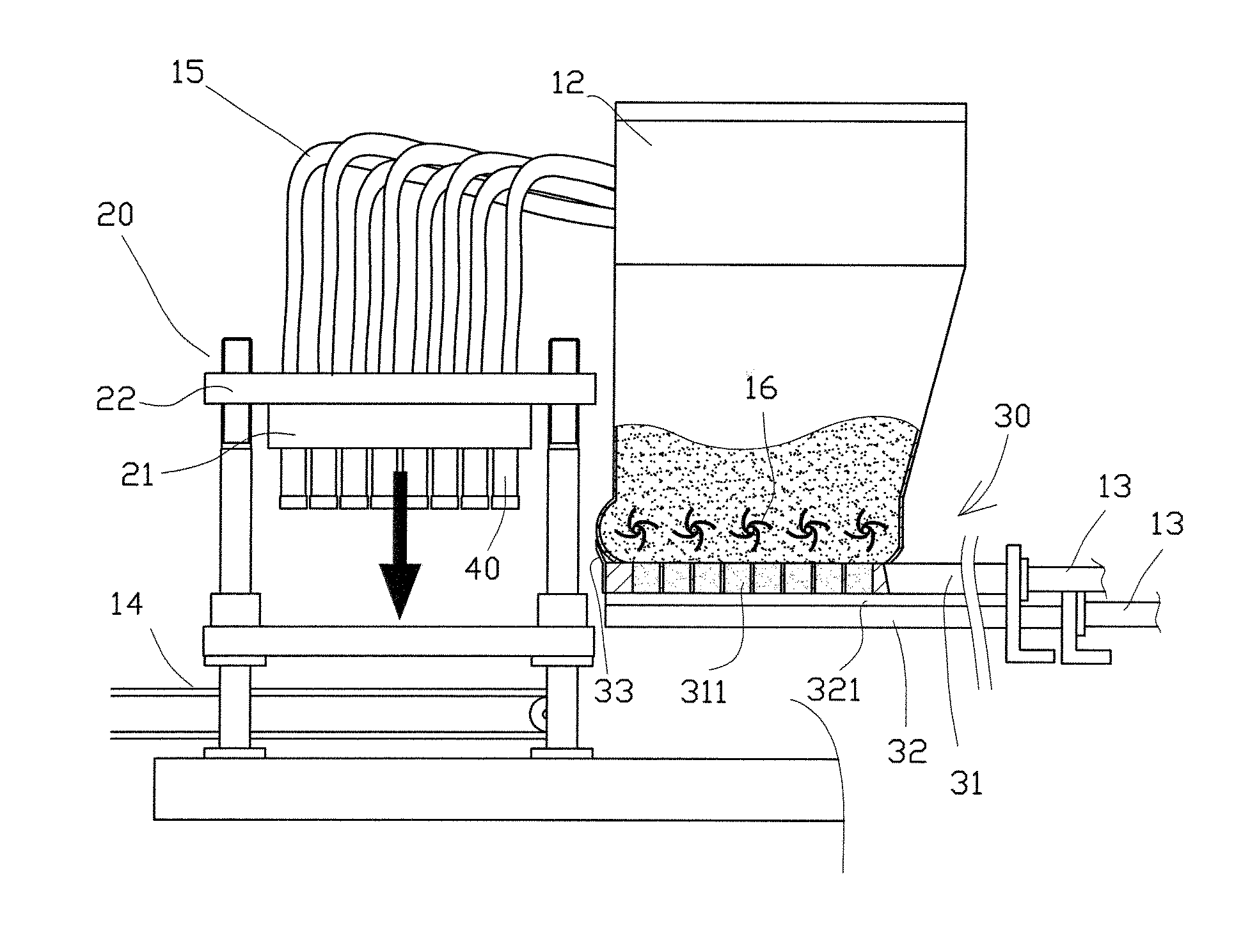 Forming machine that quickly compacts hollow materials and automatically recycles the materials