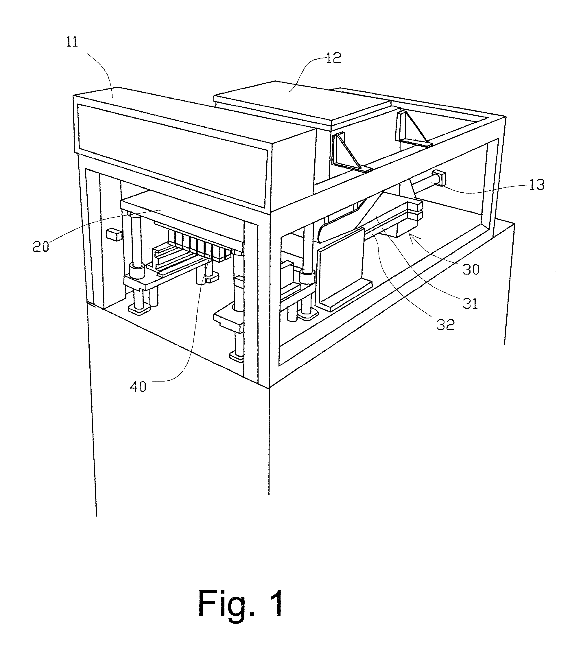 Forming machine that quickly compacts hollow materials and automatically recycles the materials