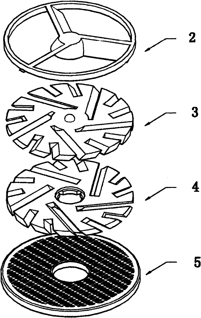 Crushing device with two-way rotation