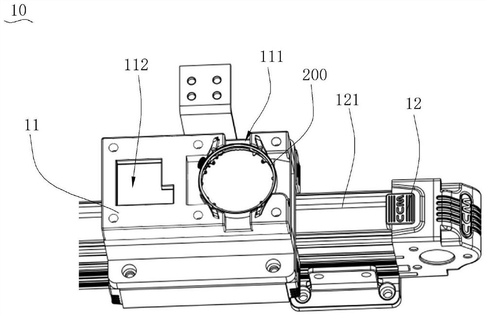 Electronic device assembling and pressure maintaining equipment