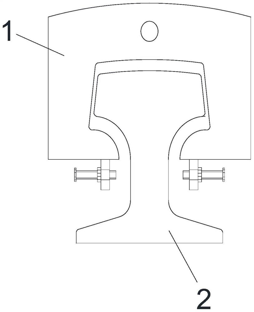 Rail hoisting device and using method thereof