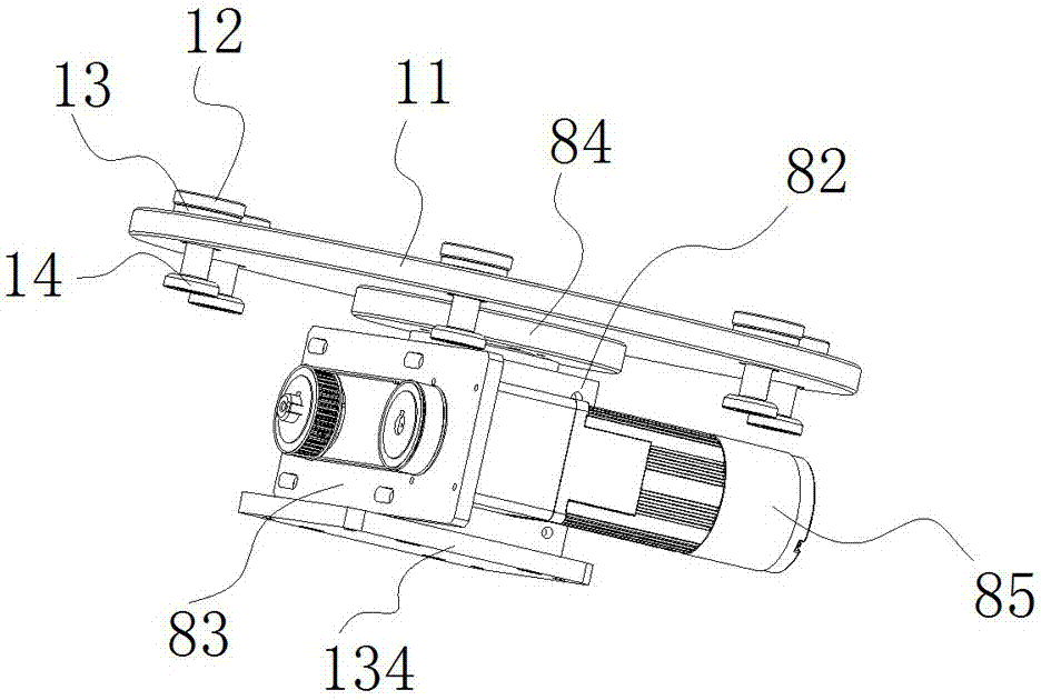 Full-automatic circulating type fan assembly machine and operation method thereof