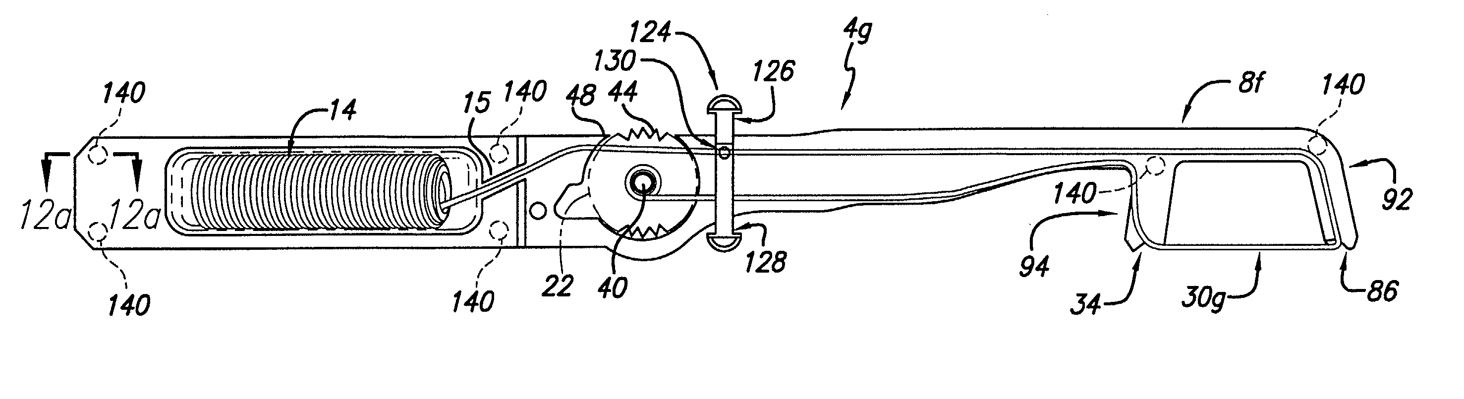 Flossing device with advancing and tensioning mechanism