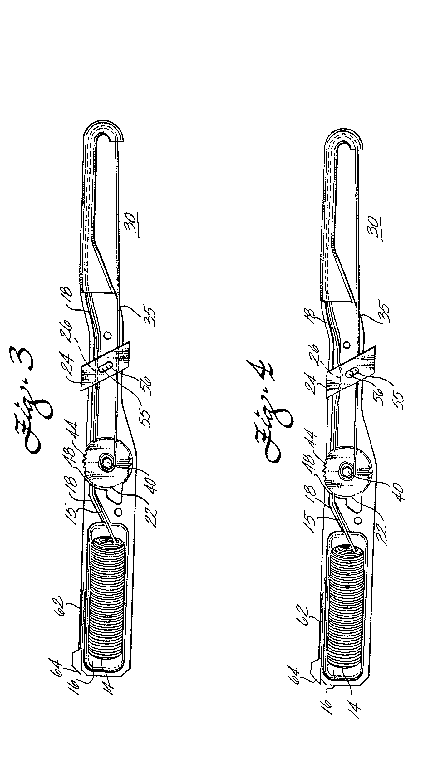 Flossing device with advancing and tensioning mechanism