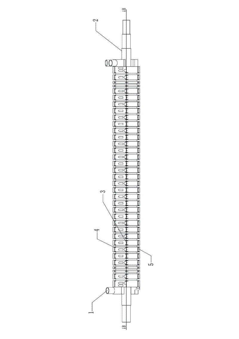 Paper folding roll structure for folding machine for boxed extraction type paper towels