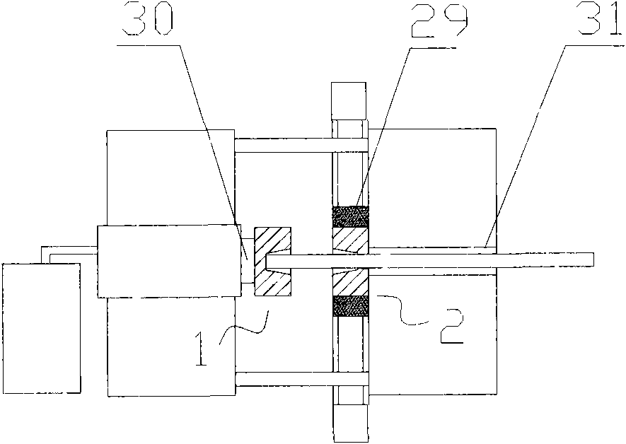 Hot die-pressing production technique of shackle and die thereof