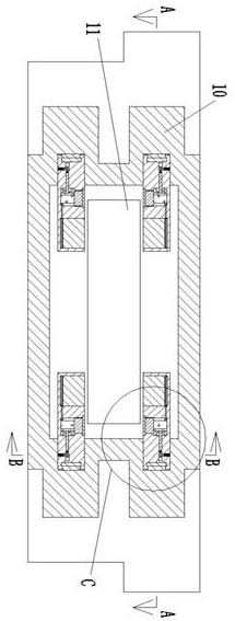 Metal plate clamping device for following to clamp