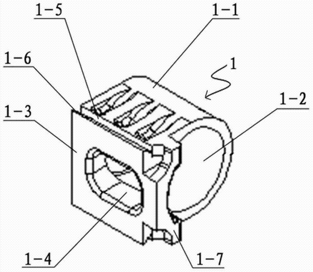 Integrated concrete pouring plastic formwork