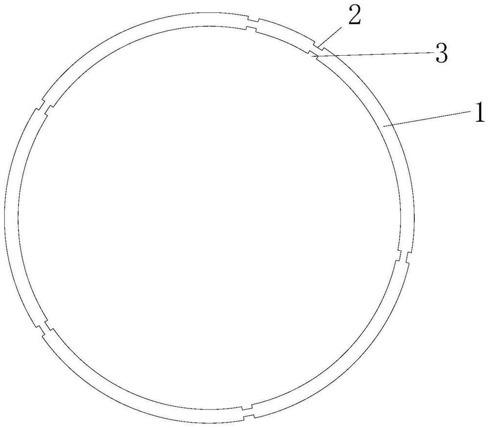 Tunnel segment reduced scale test model with cracks and manufacturing method thereof