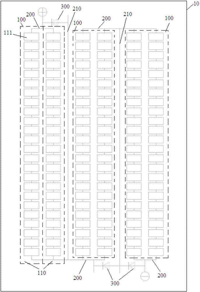 Semi-slice photovoltaic module circuit and semi-slice photovoltaic module