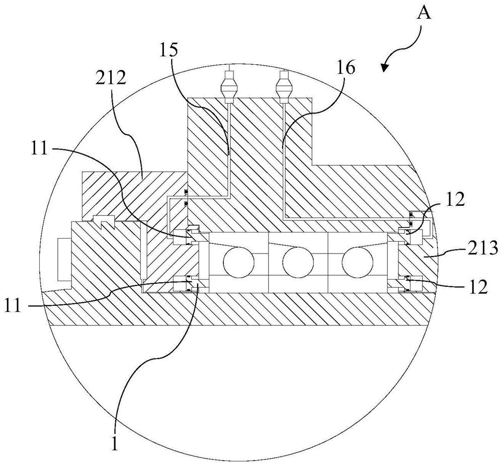 Support span adjusting device for rotating assembly and machine tool