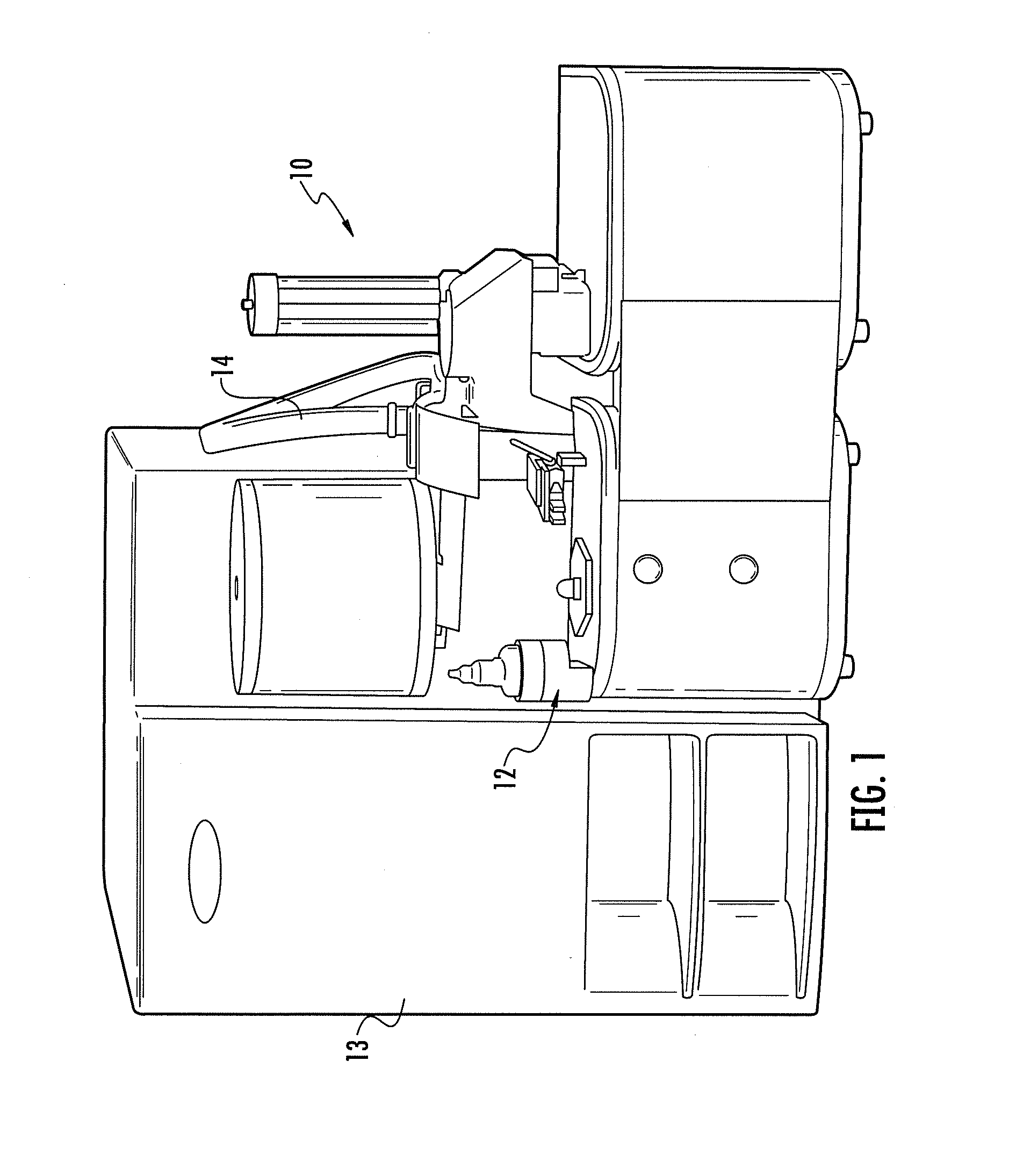 Vacuum cleaning structure for electrode furnace