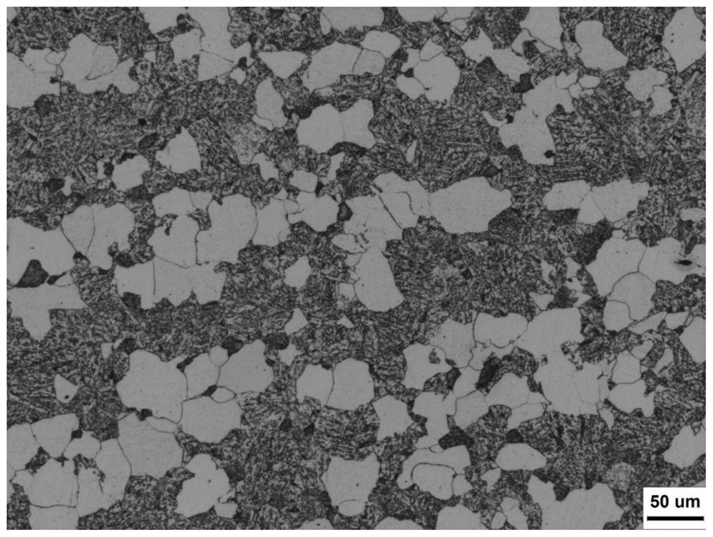 Low-carbon low-alloy chromium-molybdenum steel plate for pressure vessel and heat treatment method for steel plate