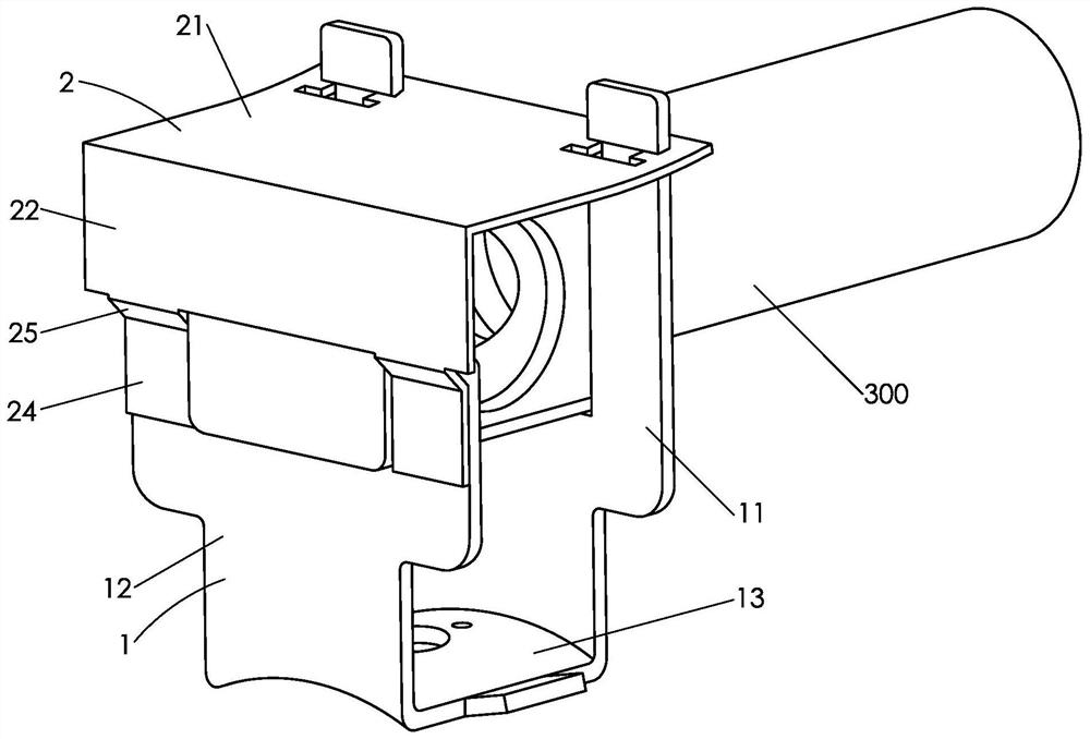 A pilot valve fixing structure and a four-way reversing valve