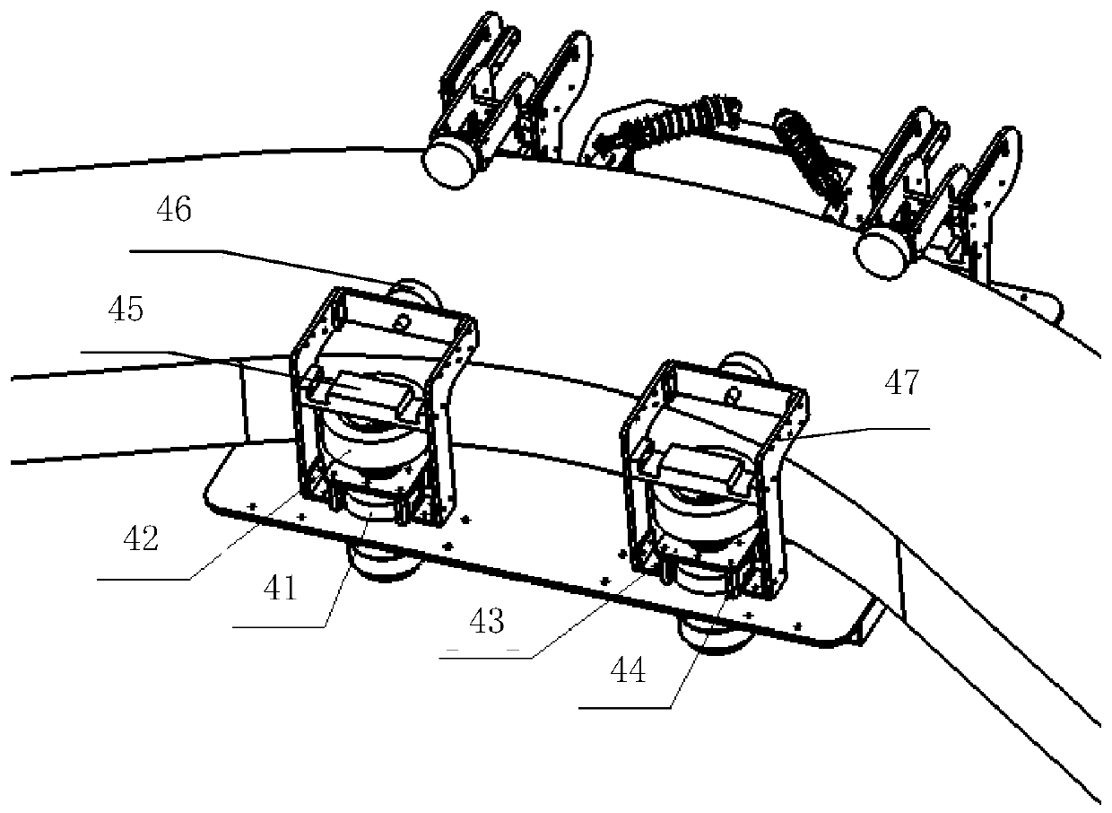 Unilateral adaptive rail robot bottom plate