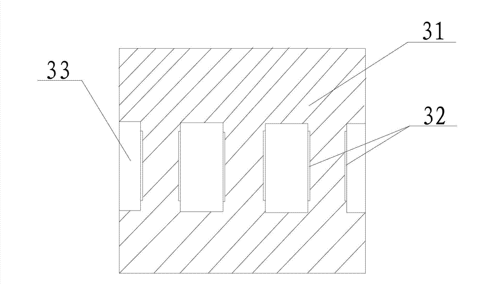 Encapsulating structure of electronic element