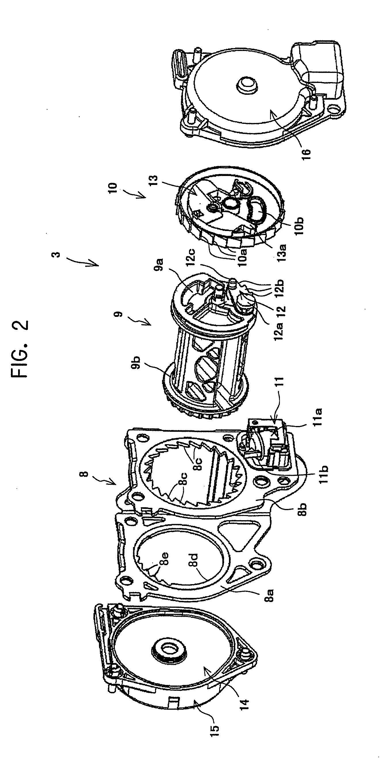 Seat belt retractor and seat belt apparatus including the same