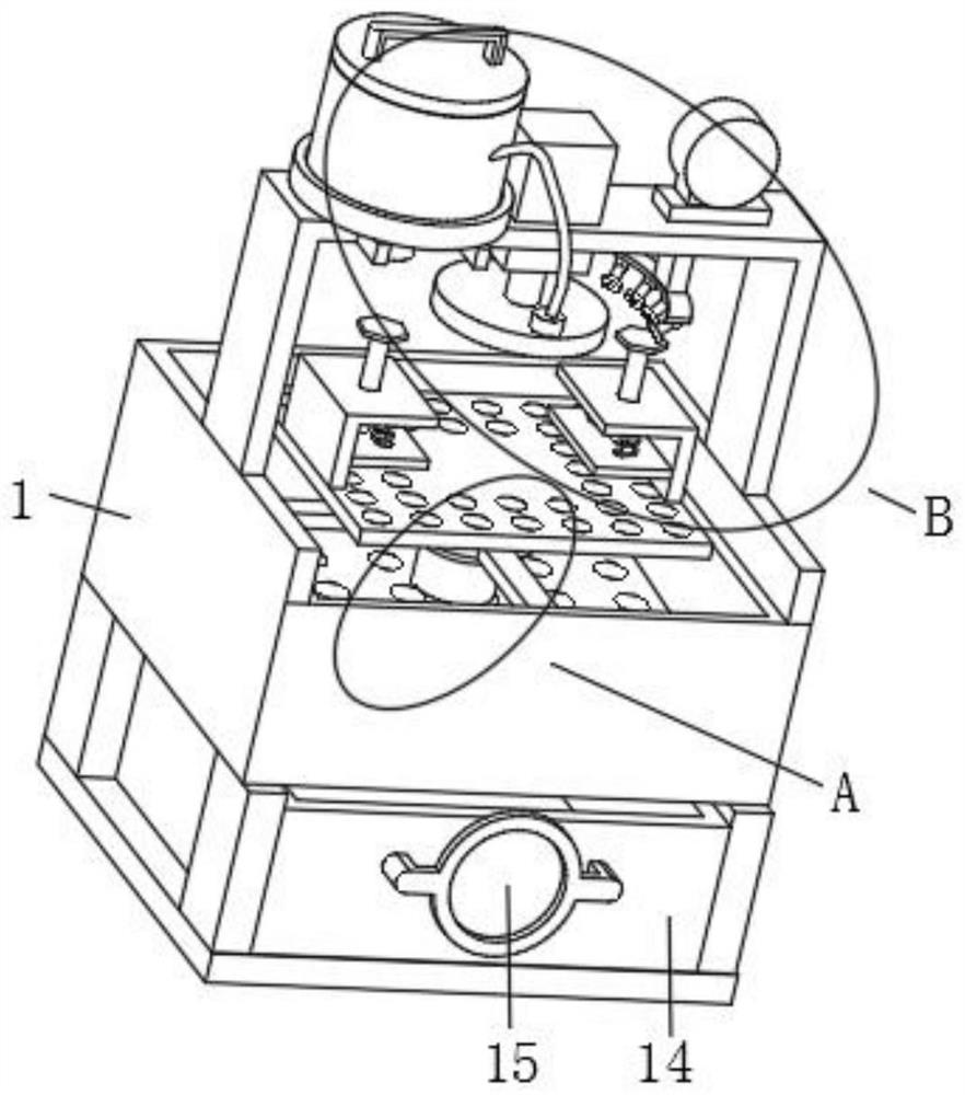 Paint spraying device with good environmental protection property for shipbuilding