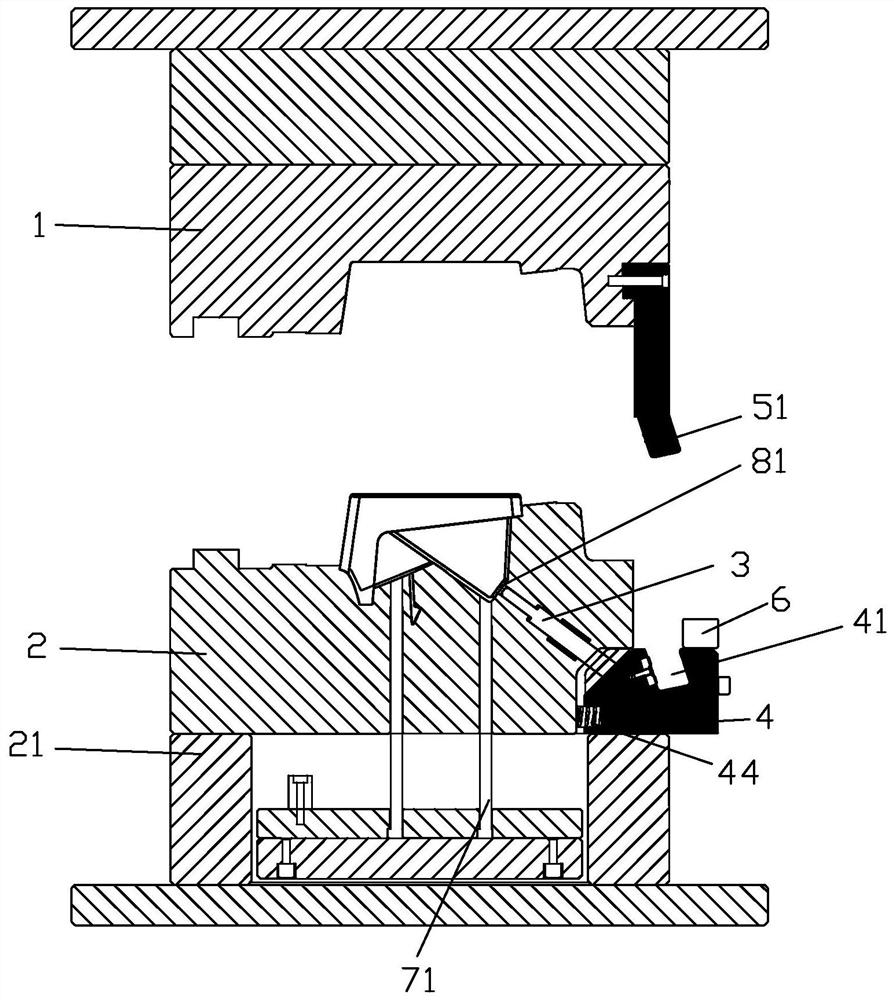 Undercut removing mechanism of injection mold