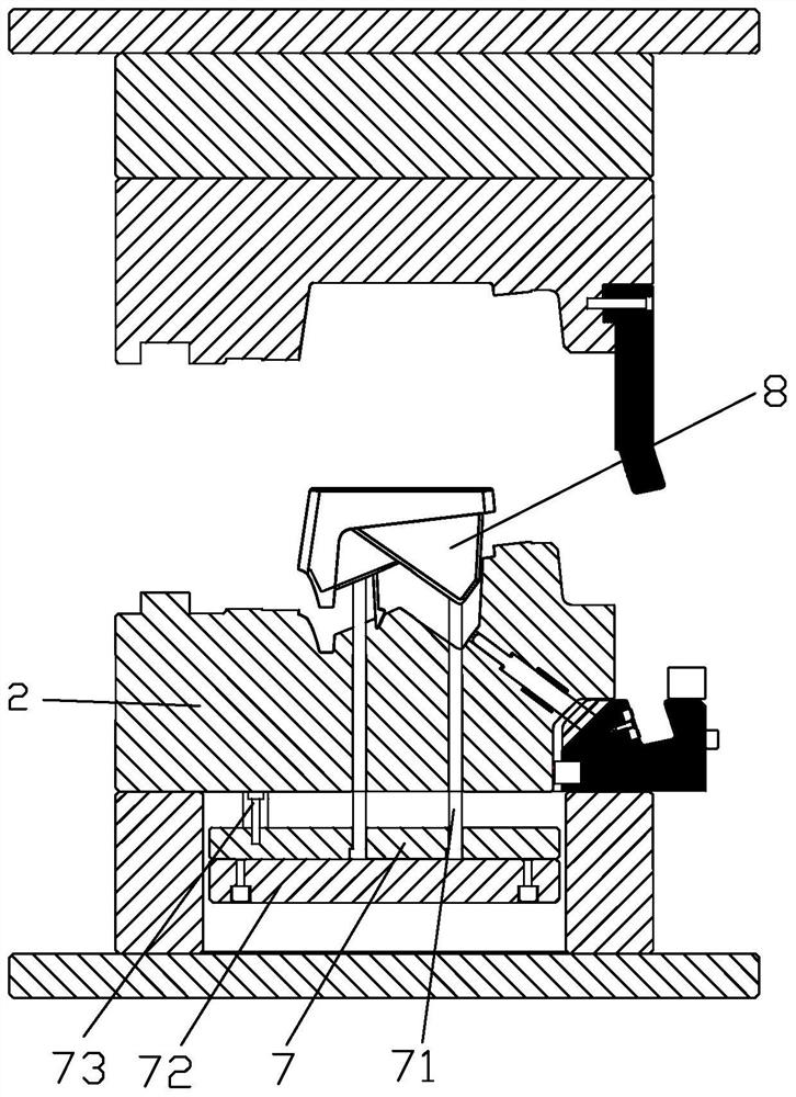 Undercut removing mechanism of injection mold