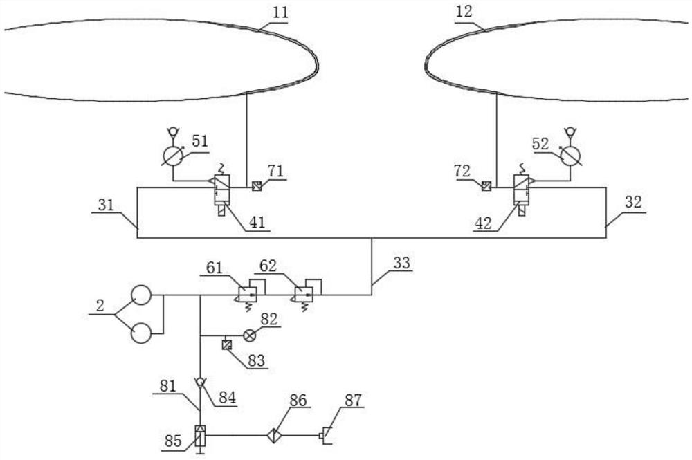 Unmanned aerial vehicle and wing deicing device thereof