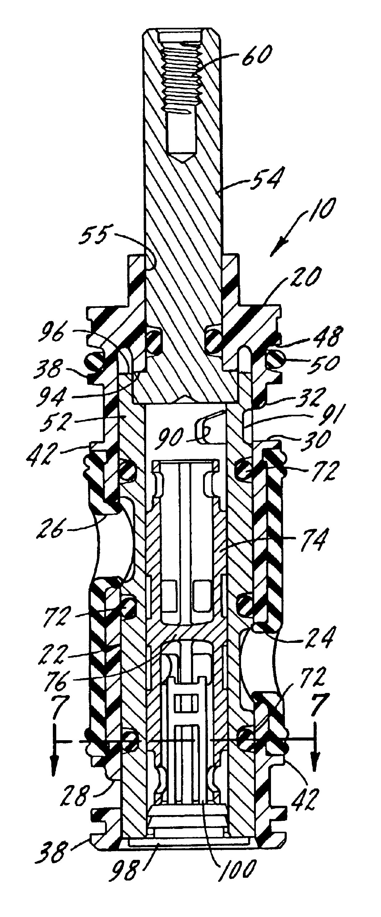 Mixing valve with graduated temperature modulation