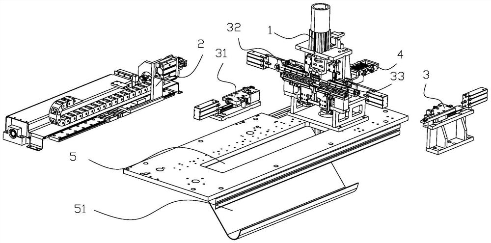 A terminal conveying device for crimping wires and terminals