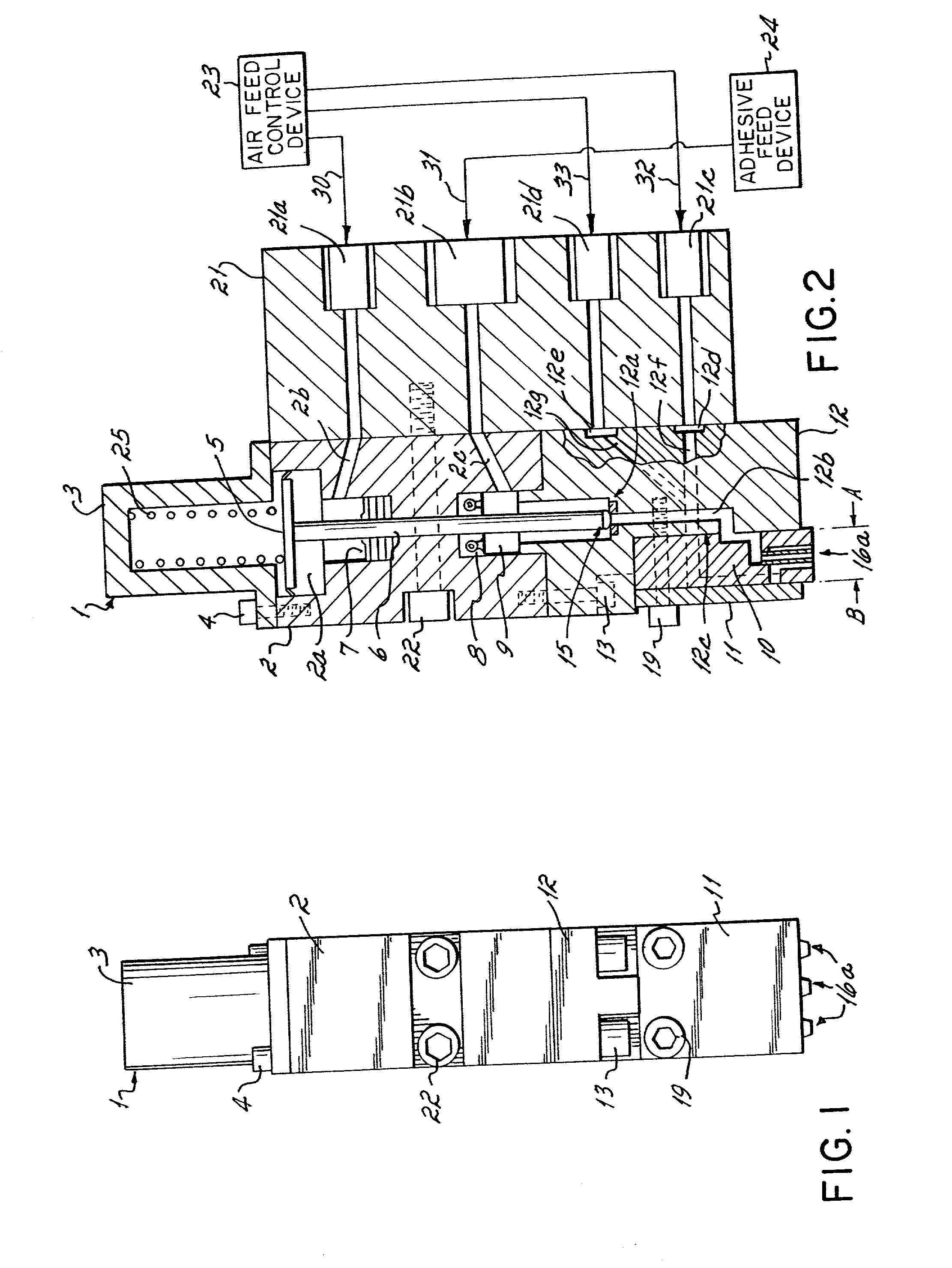 Device and method for applying adhesive filaments to materials such as strands or flat substrates