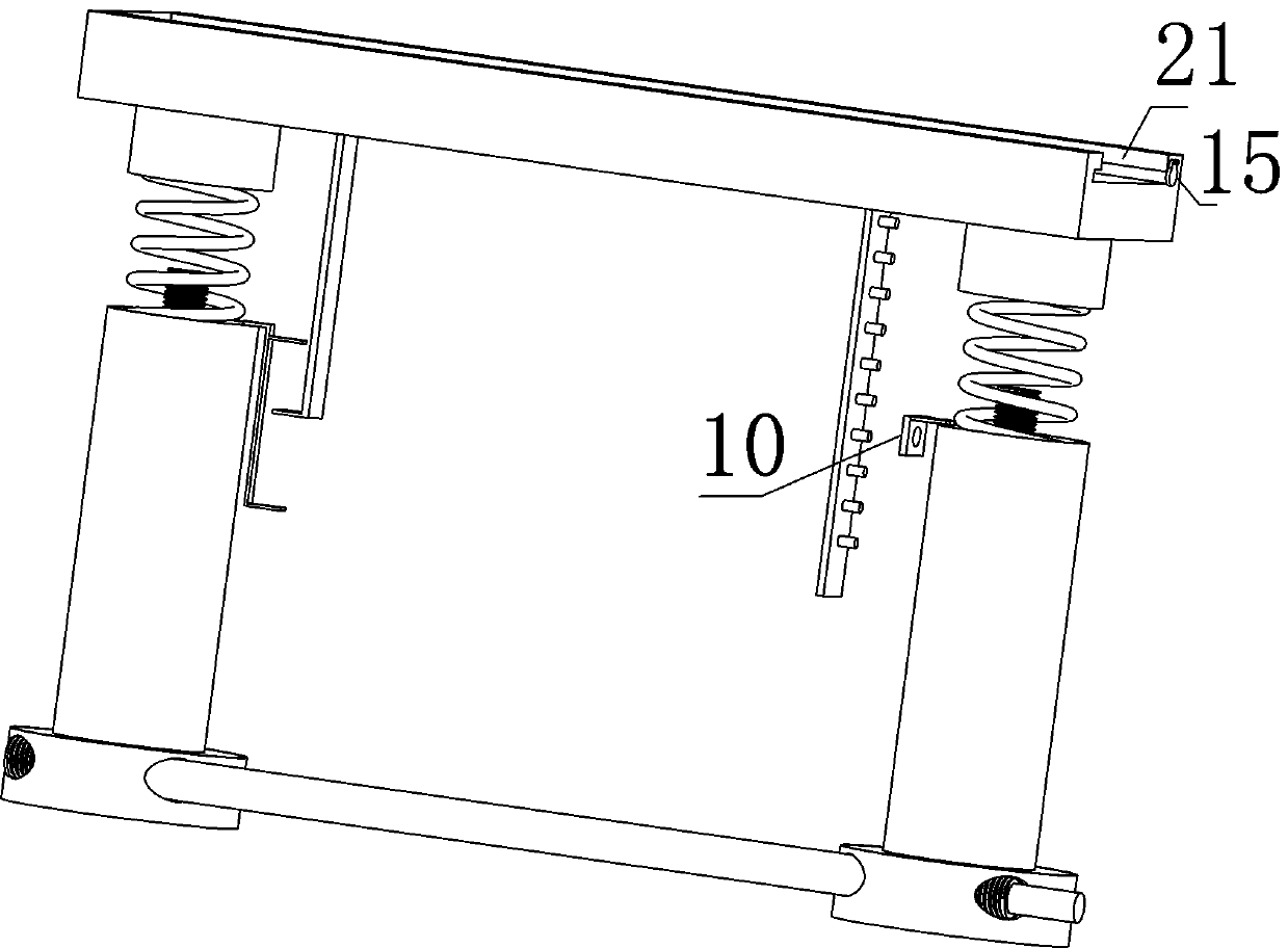 Transition roller cleaning device used in float glass slag box and cleaning method thereof