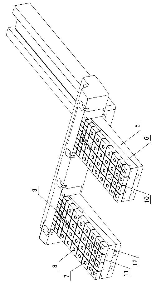 Demolding device of plastic tray injection mold fork insert