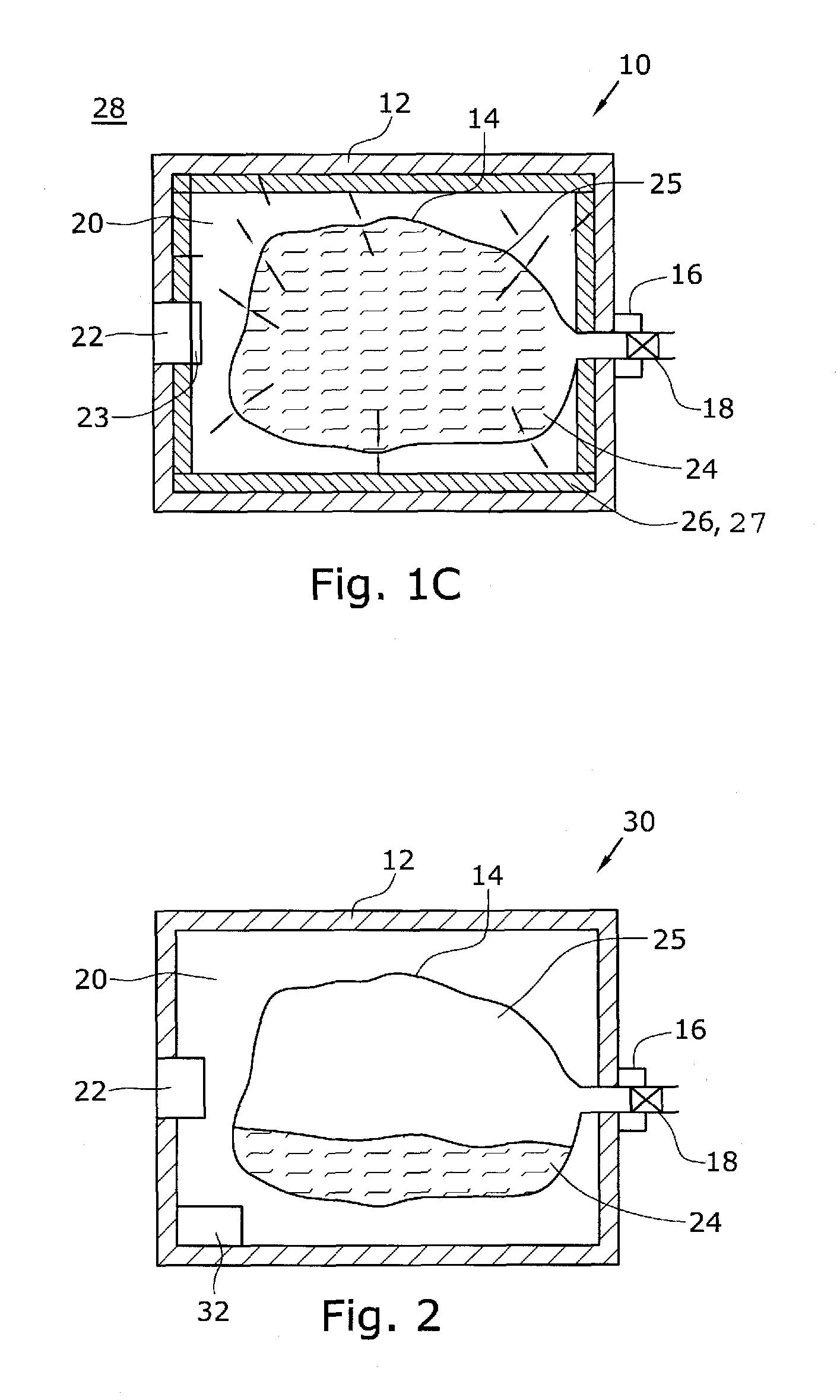 Fuel cartridge of a fuel cell with fuel stored outside fuel liner