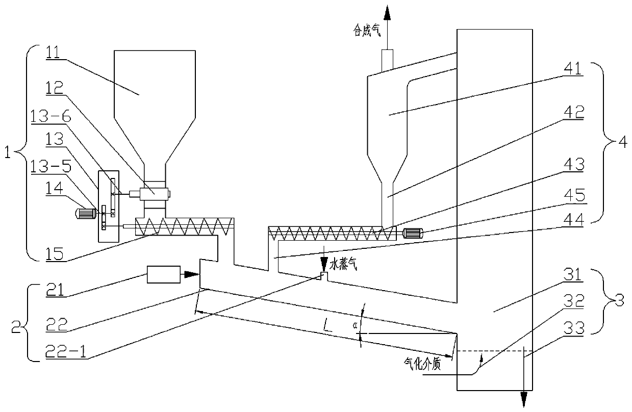 Two-stage low-temperature gasification device and method based on low-order fuel autocatalysis