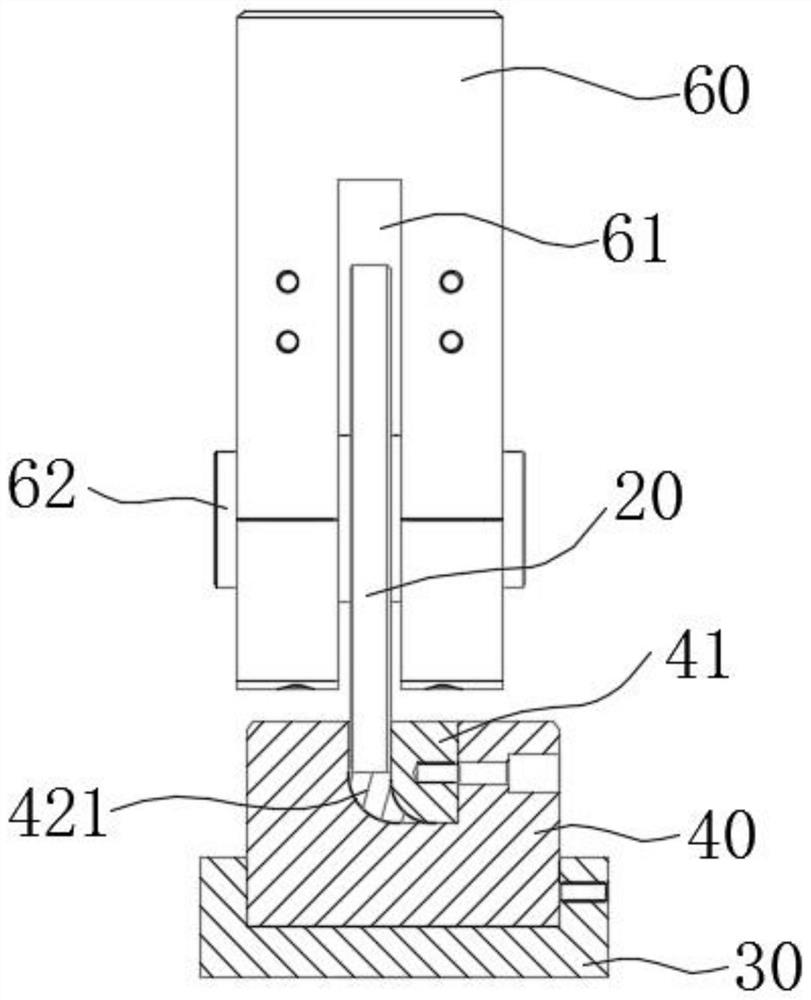 Roller ramming device and ramming method thereof