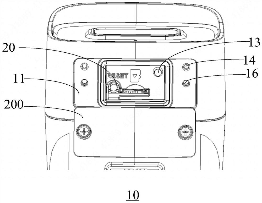 Housing assembly and camera