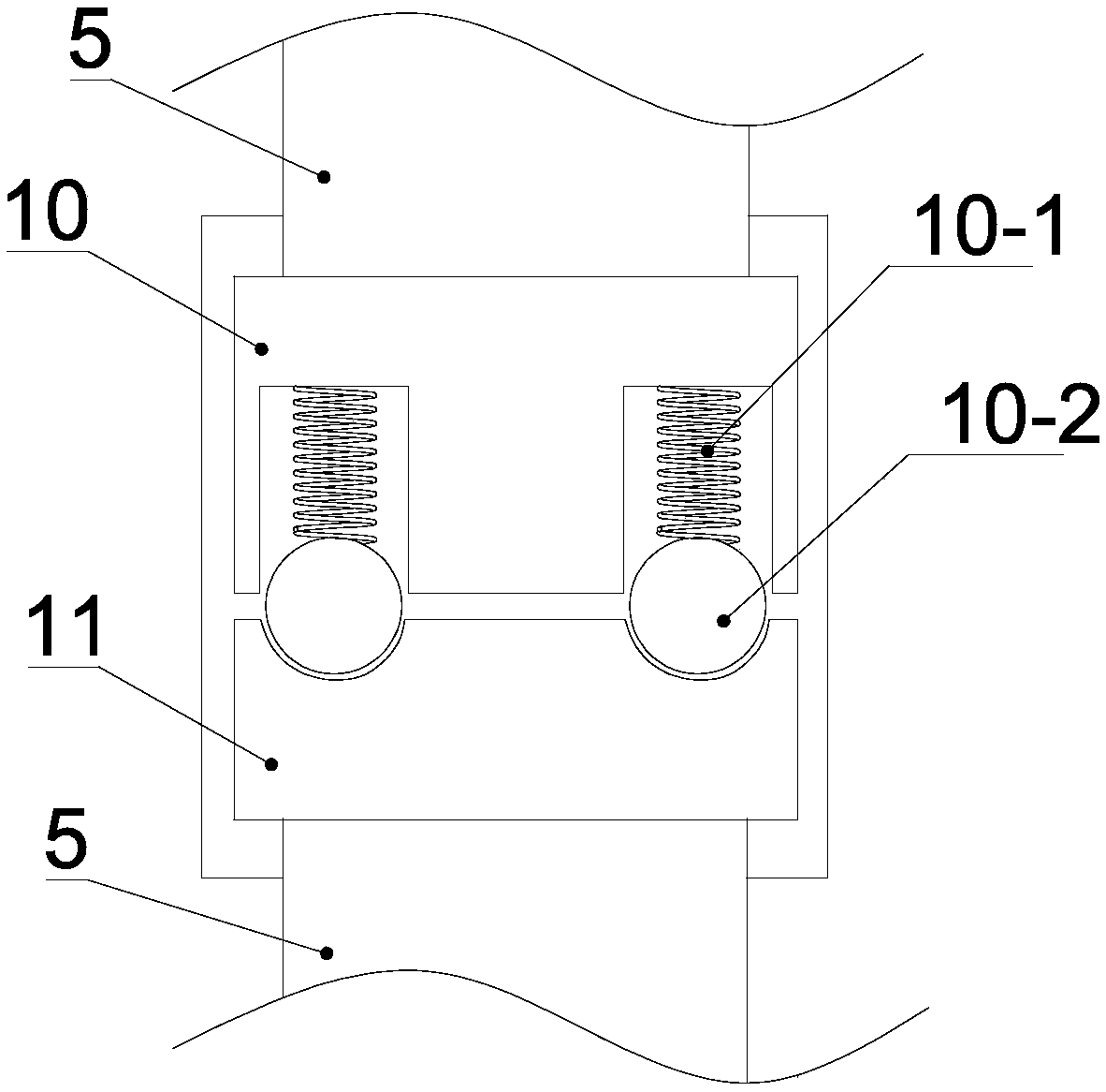 Water squeezing device suitable for rolling mop