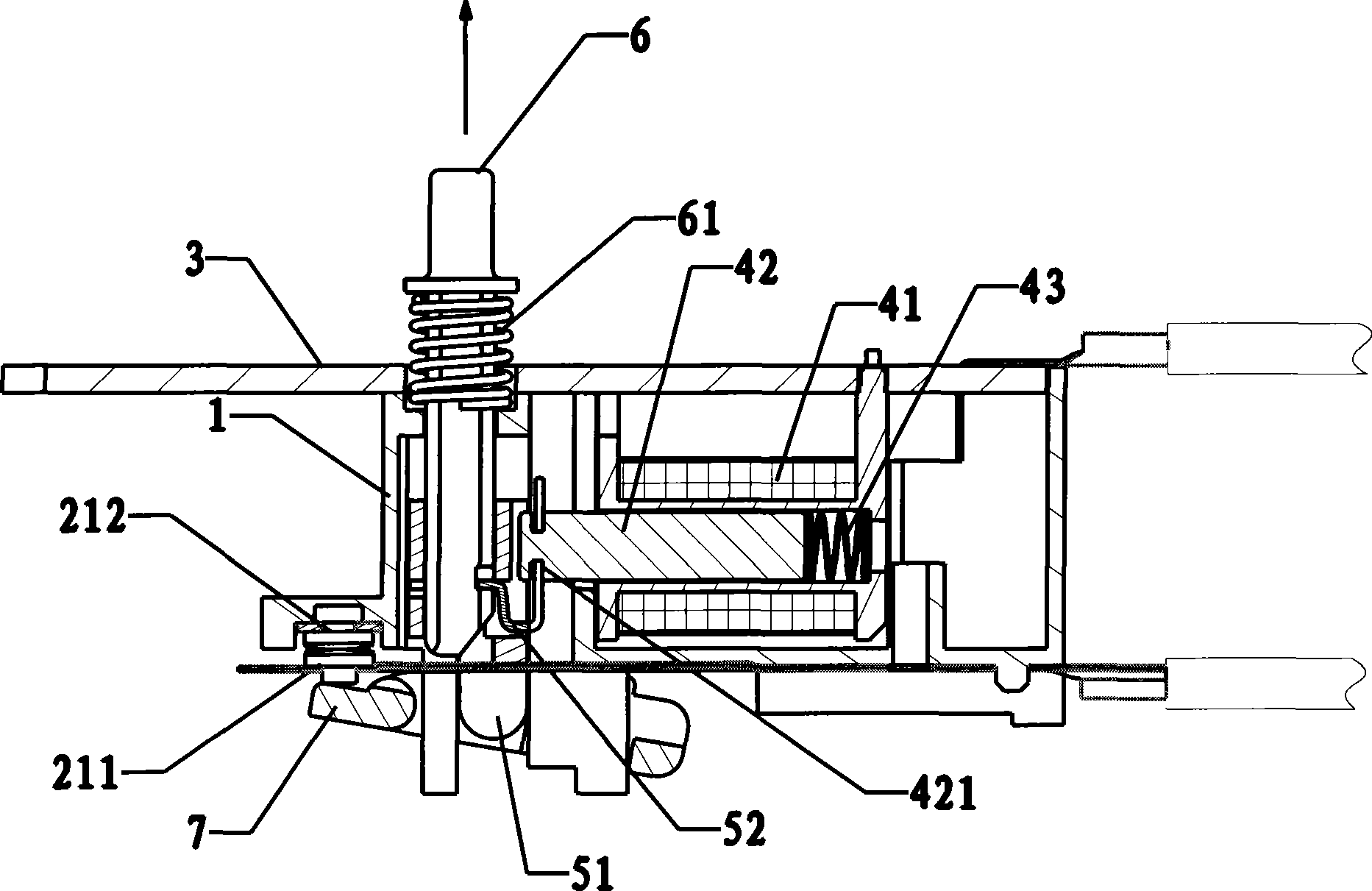 Oscillating arm type tripolar on-off apparatus for leakage protecting plug