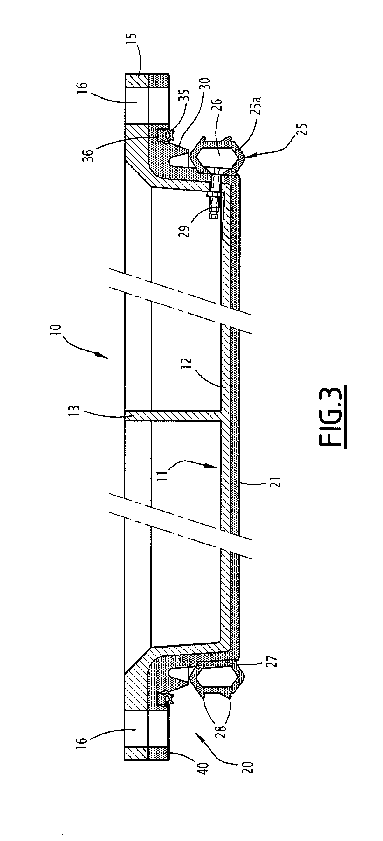 Sealed stopper for an opening in a junction tubing between a housing and a pipe, and method for implementing said stopper