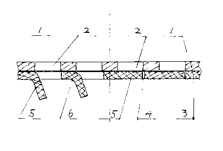 Water grate capable of preventing evaporation of water