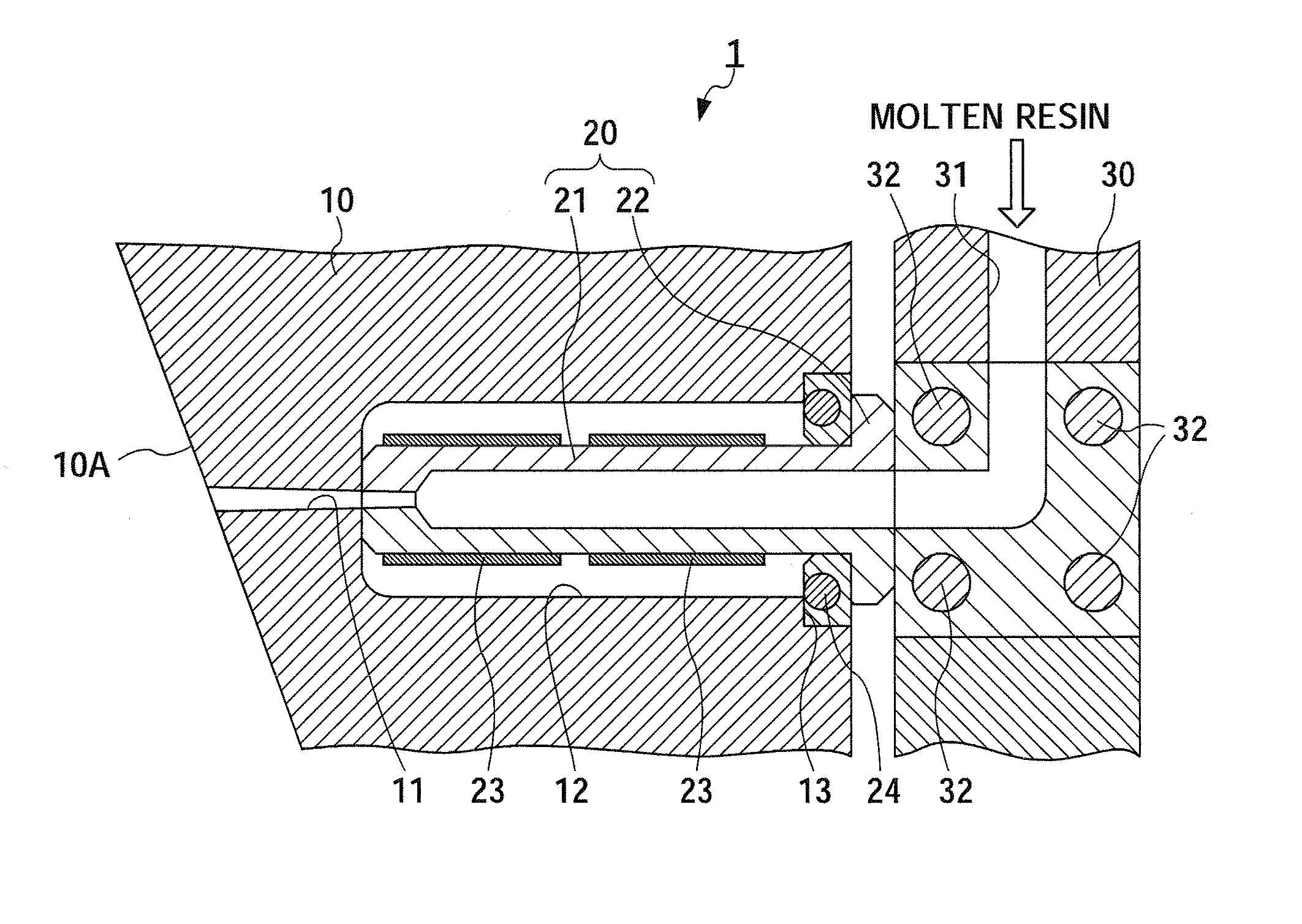 Injection molding apparatus