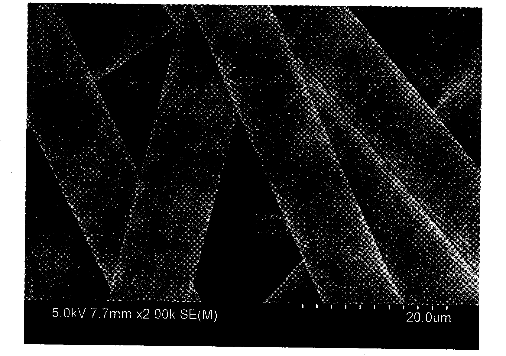 Basalt fiber felt-loaded aluminum oxide defluorination and adsorption material and preparation method thereof