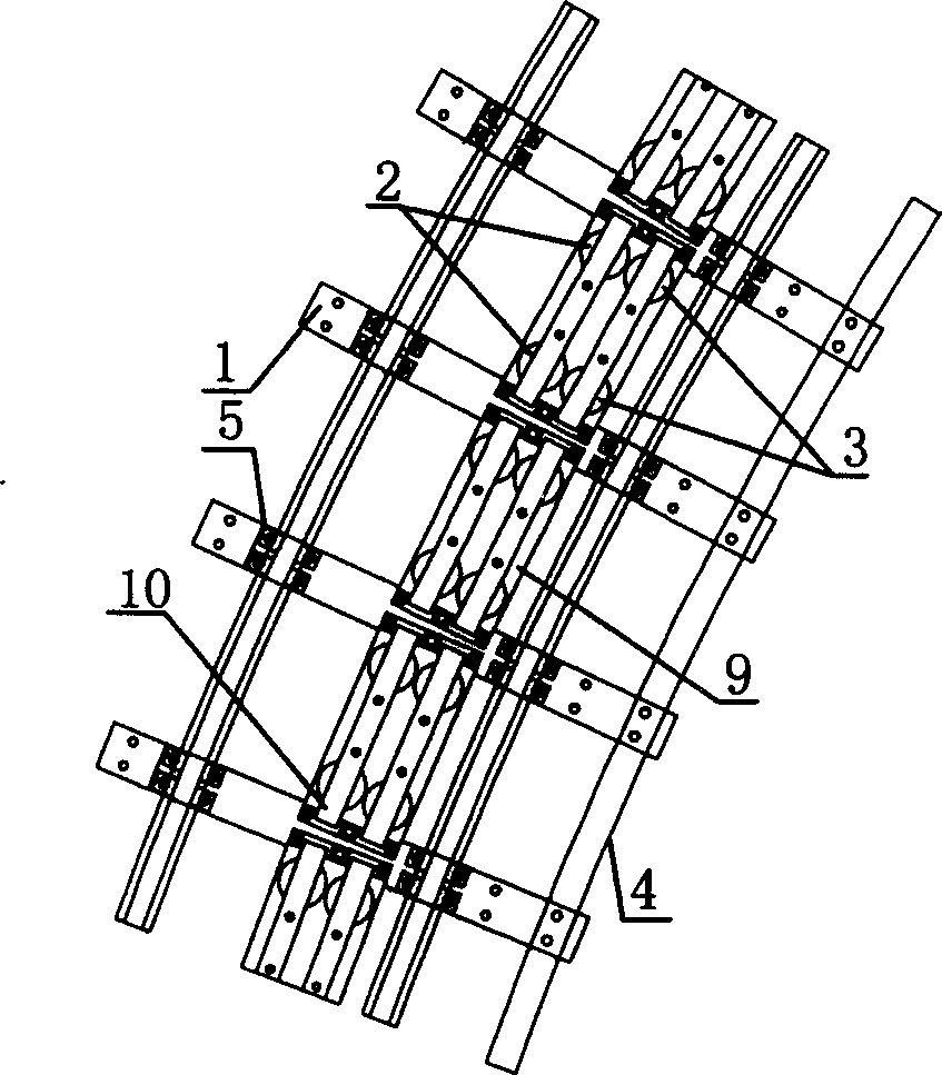 Turning mechanism of consecutive mining tractor