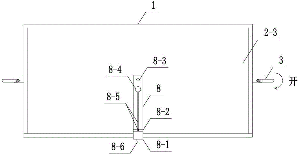 Model testing device for foundation under action of dynamic pressure bearing water