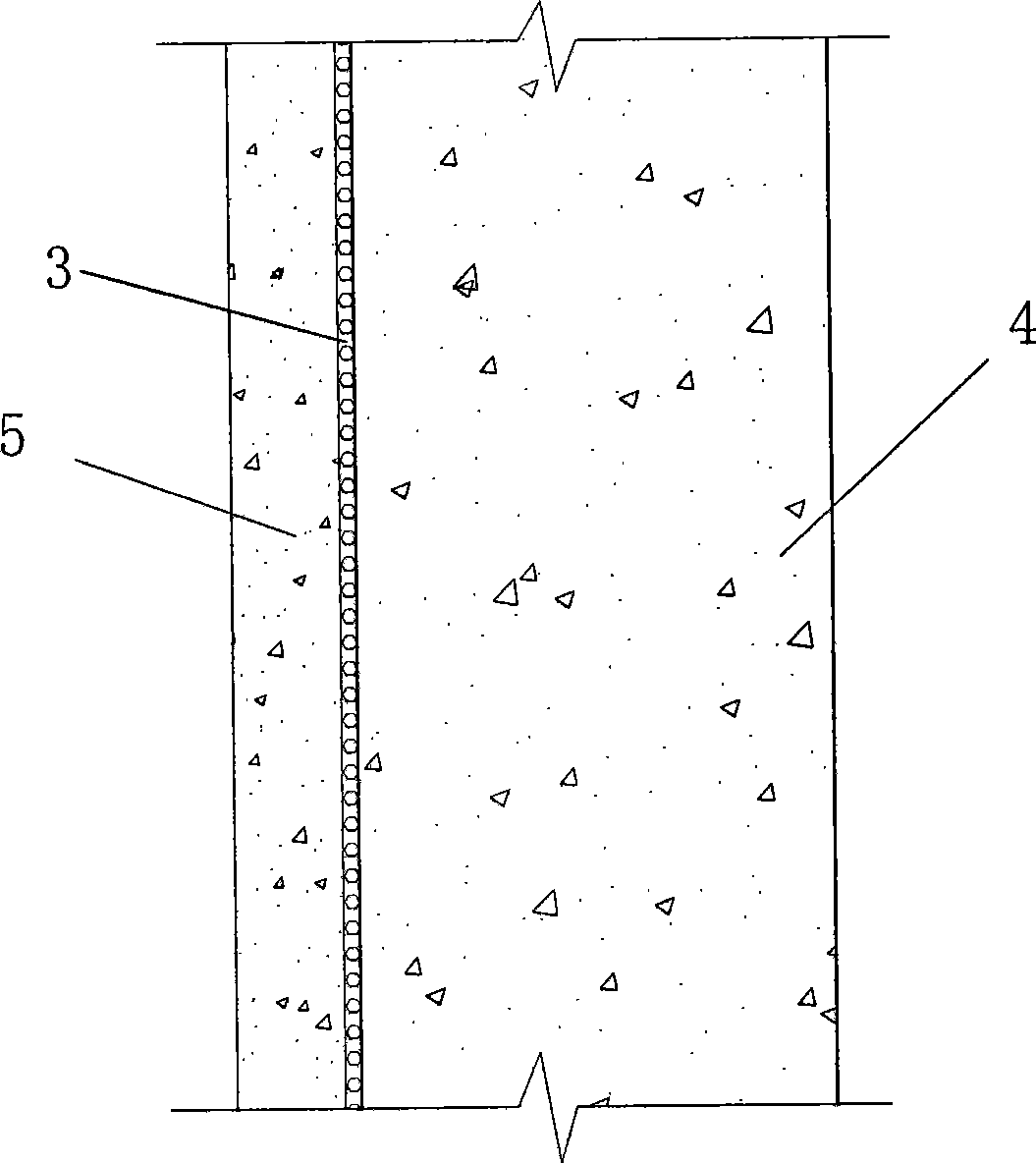 A method of installing a penetration crystal waterproof layer in the concrete construction