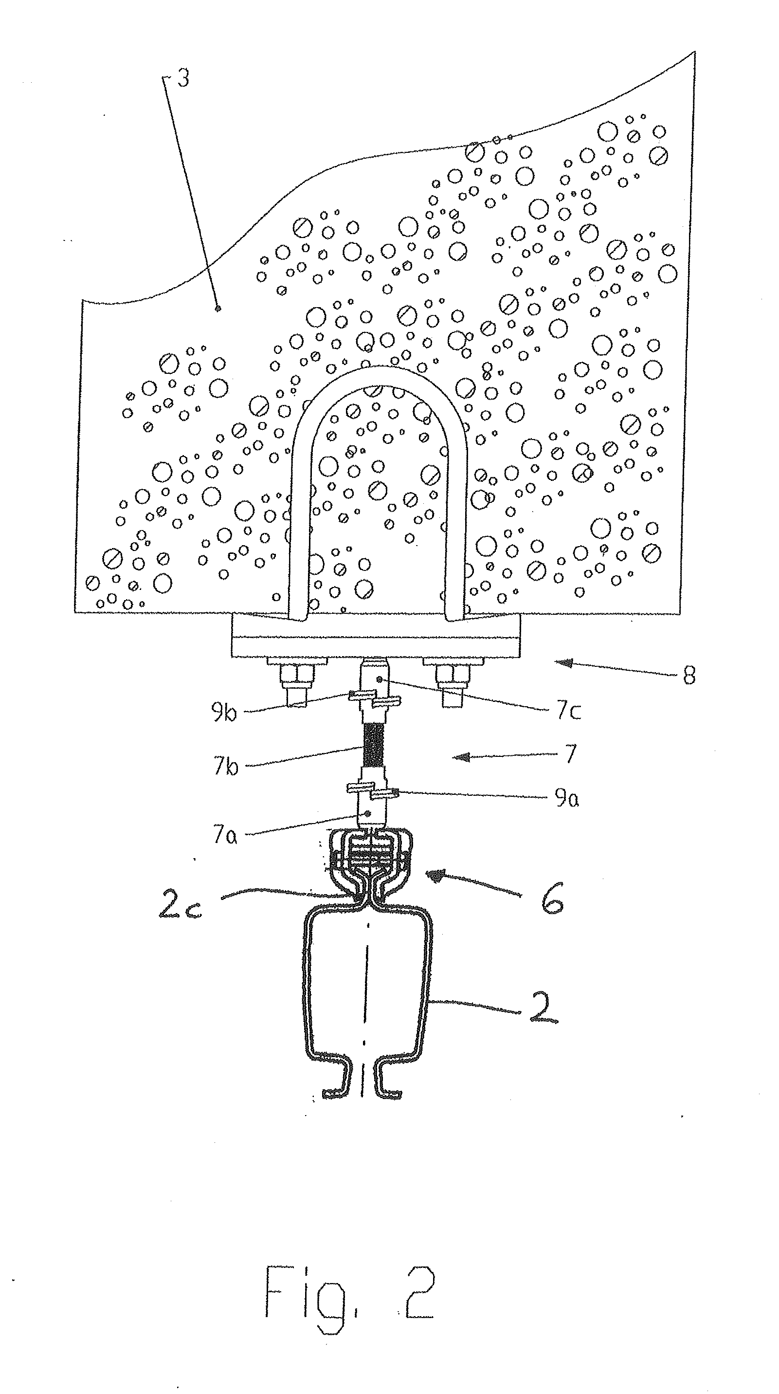 Device for suspending a rail, in particular a rail of an overhead conveyor or lifting gear