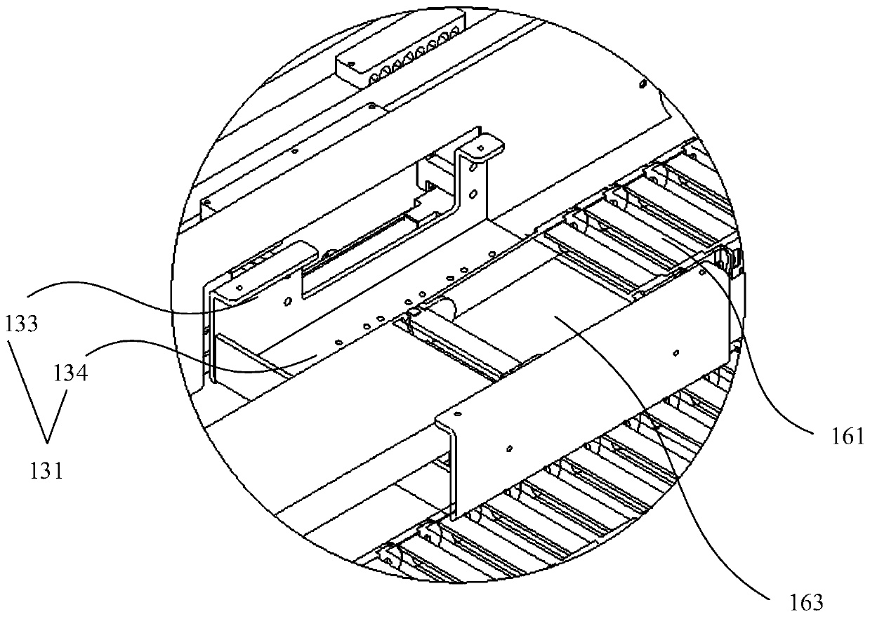 Battery replacing equipment and battery replacing station comprising same